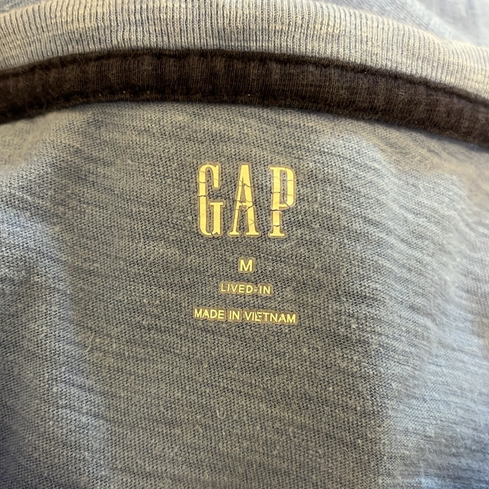 GAP Shirt - Picture 8 of 12